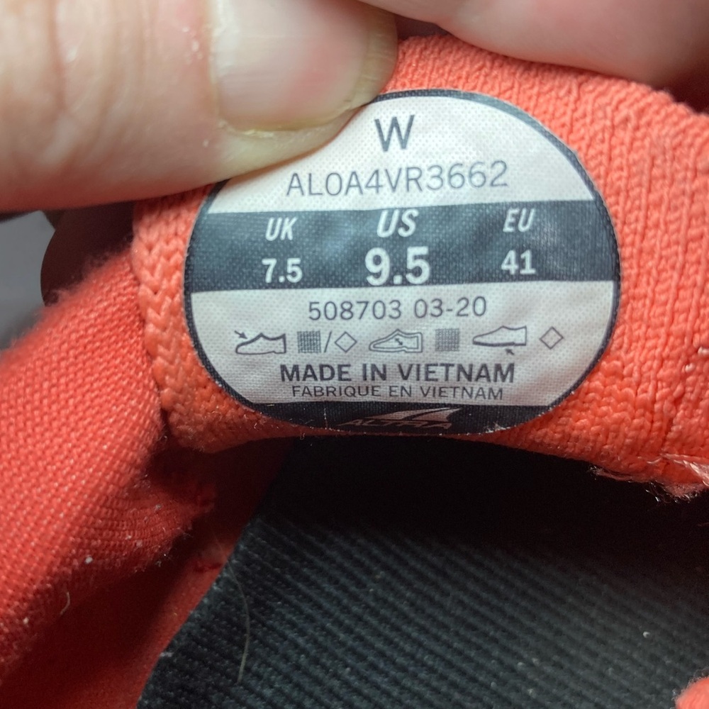 Altra Coral Running Shoes with Black Accents - Picture 11 of 14